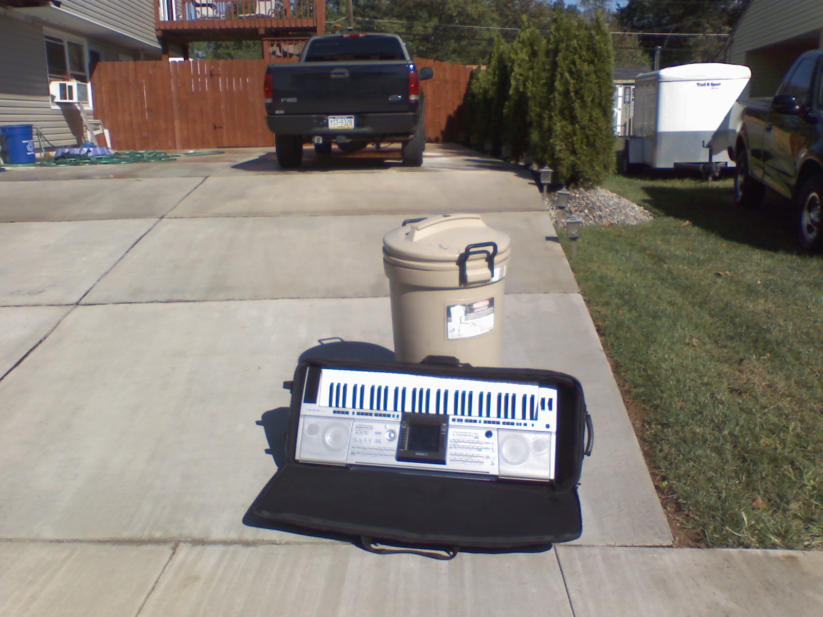 yamaha garbage can.jpg